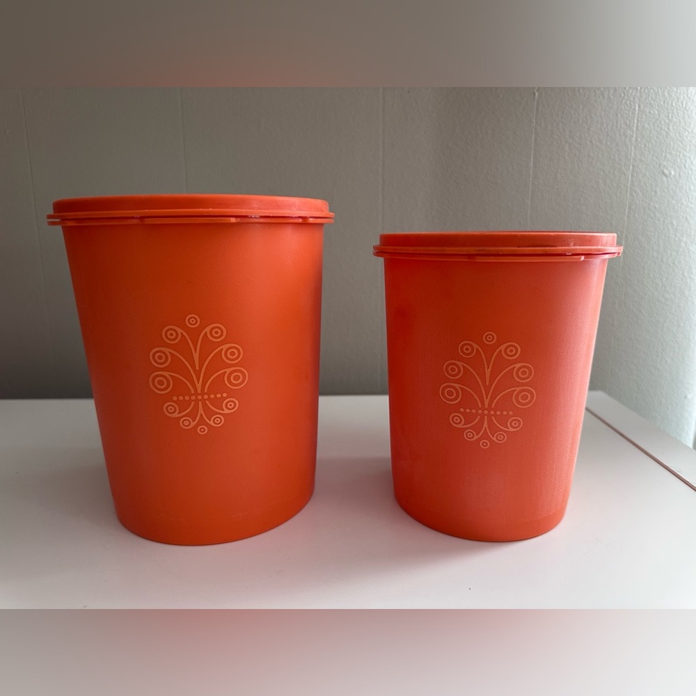 Tupperware Nesting Canisters Retro Harvest Orange with Sunburst Pattern - PAIR